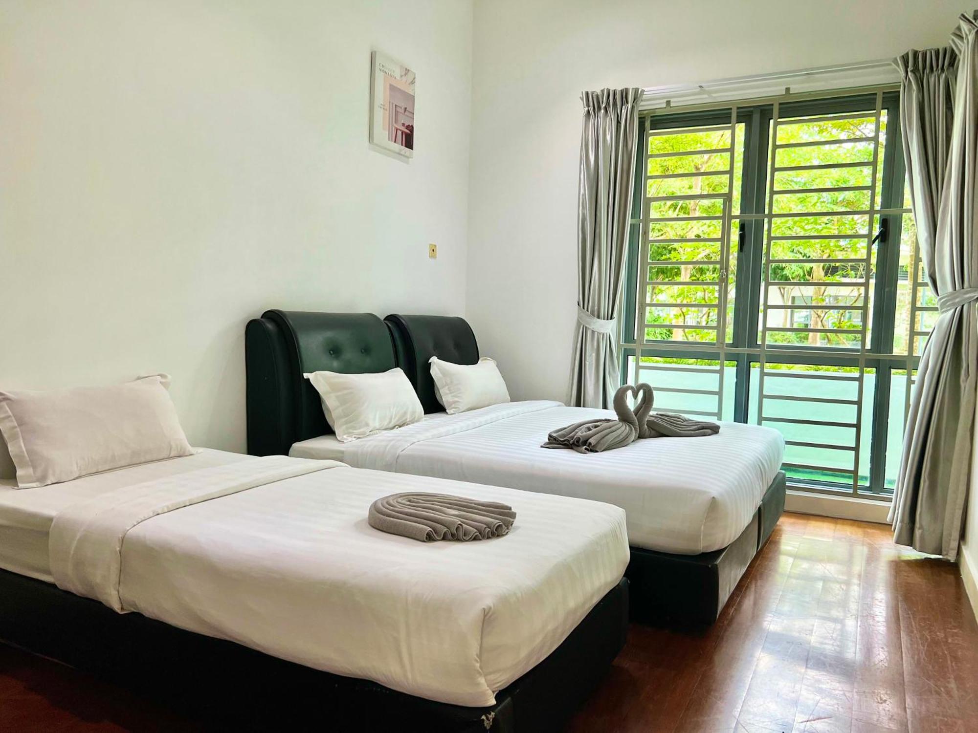 Capital O 90987 The Loft Residences Homestay @ Imago Shopping Mall 2 Kampong Sembulan Extérieur photo