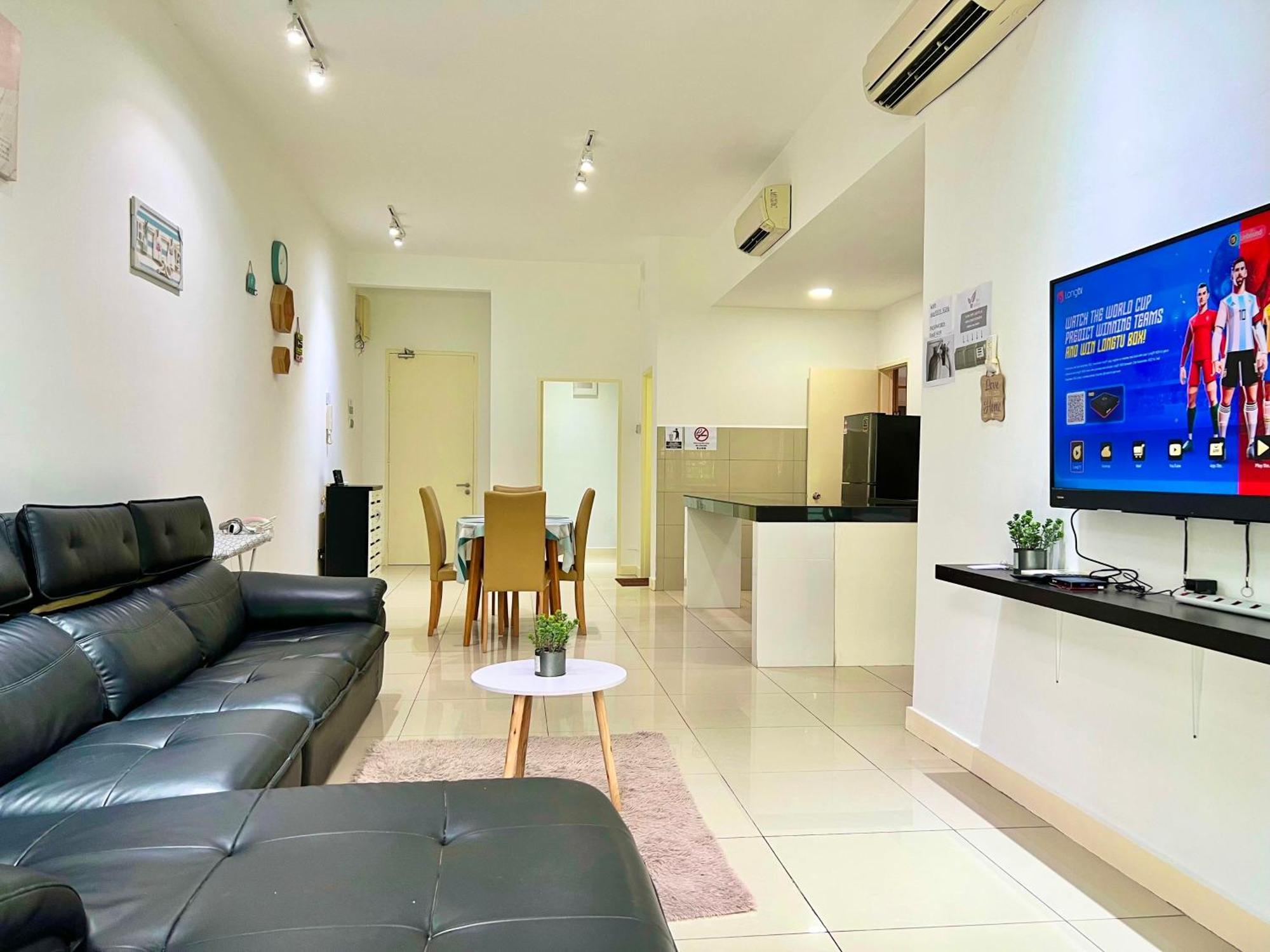 Capital O 90987 The Loft Residences Homestay @ Imago Shopping Mall 2 Kampong Sembulan Extérieur photo